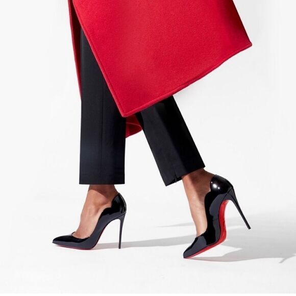 NWT Christian Louboutin Hot Chick Scallop Pointed Toe Pump Size 37/7 - Picture 1 of 11